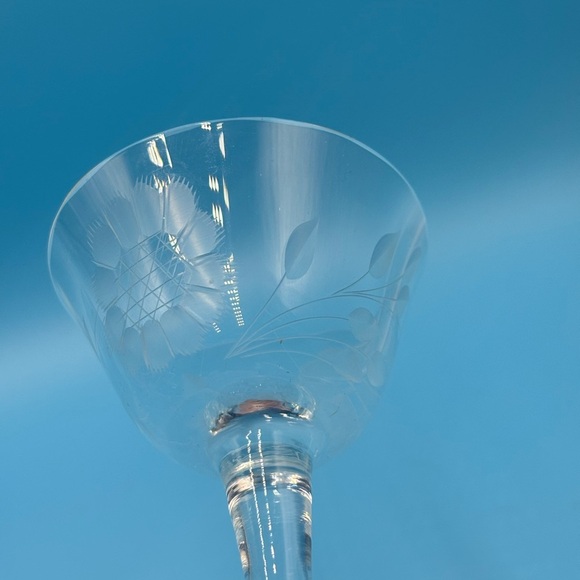 7 Libby Windswept Pattern Etched Liqueur Glasses. - Picture 12 of 12